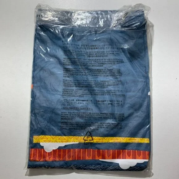 Pokemon 2016 World T-Shirt  Size M - Picture 2 of 2